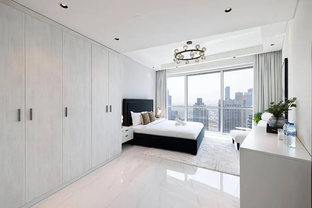 Magnificent - Luxurious 3 Bedroom With Marina View Dubai Apartment