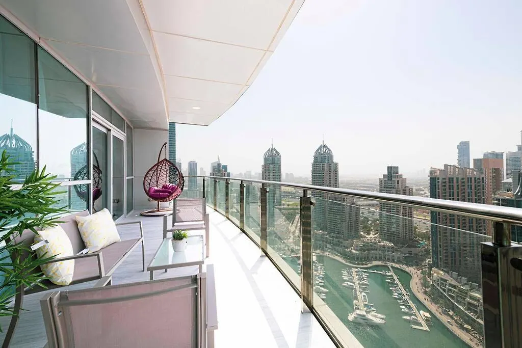 Magnificent - Luxurious 3 Bedroom With Marina View Dubai Apartment